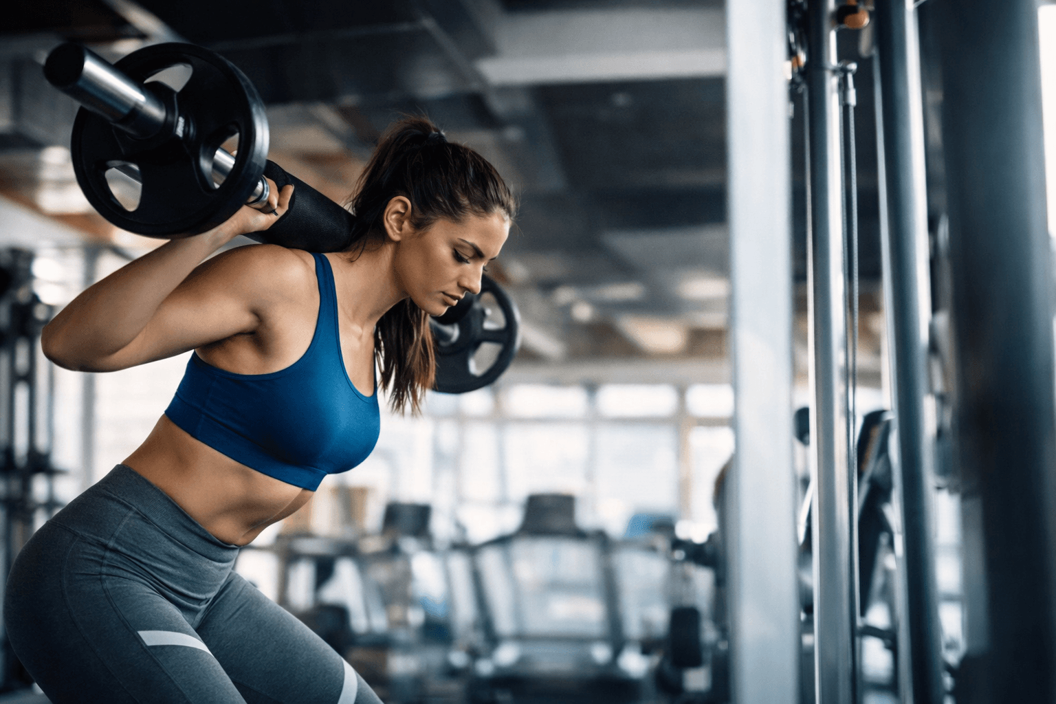 body recomposition explanation showing muscle gain and fat loss after gym training